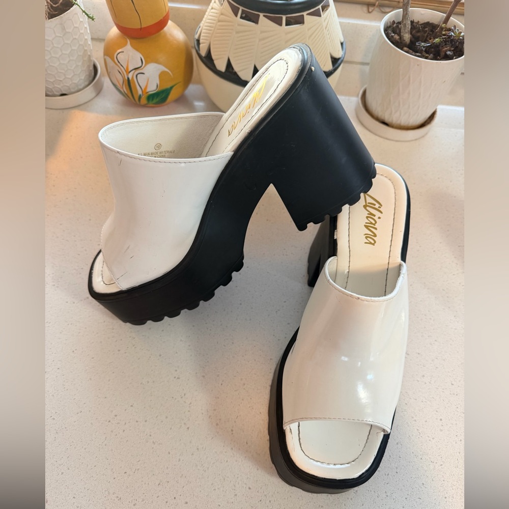 Liliana White and Black Platform Mules - Picture 2 of 7